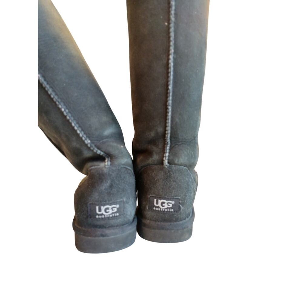 Ugg's boots size 6 pre-owned